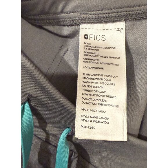 FIGS Technical Collection Scrub Set Graphite Gray V-Neck Top & Zamora SZ medium - Picture 6 of 6